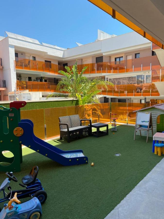 Beach Apartment Torrevieja Eksteriør billede