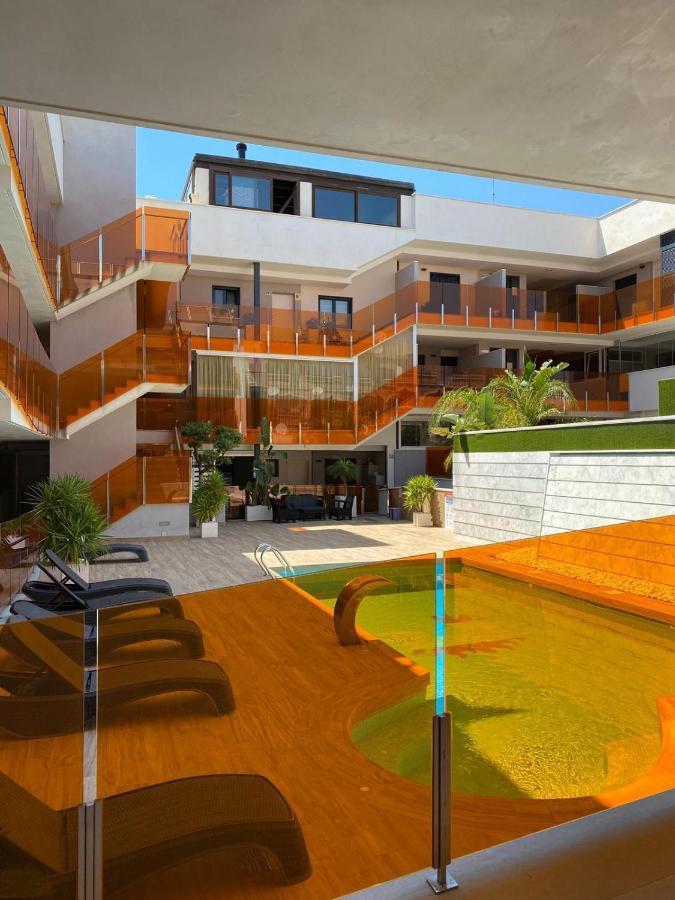 Beach Apartment Torrevieja Eksteriør billede