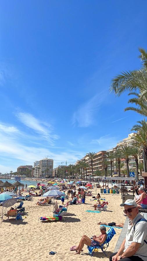 Beach Apartment Torrevieja Eksteriør billede