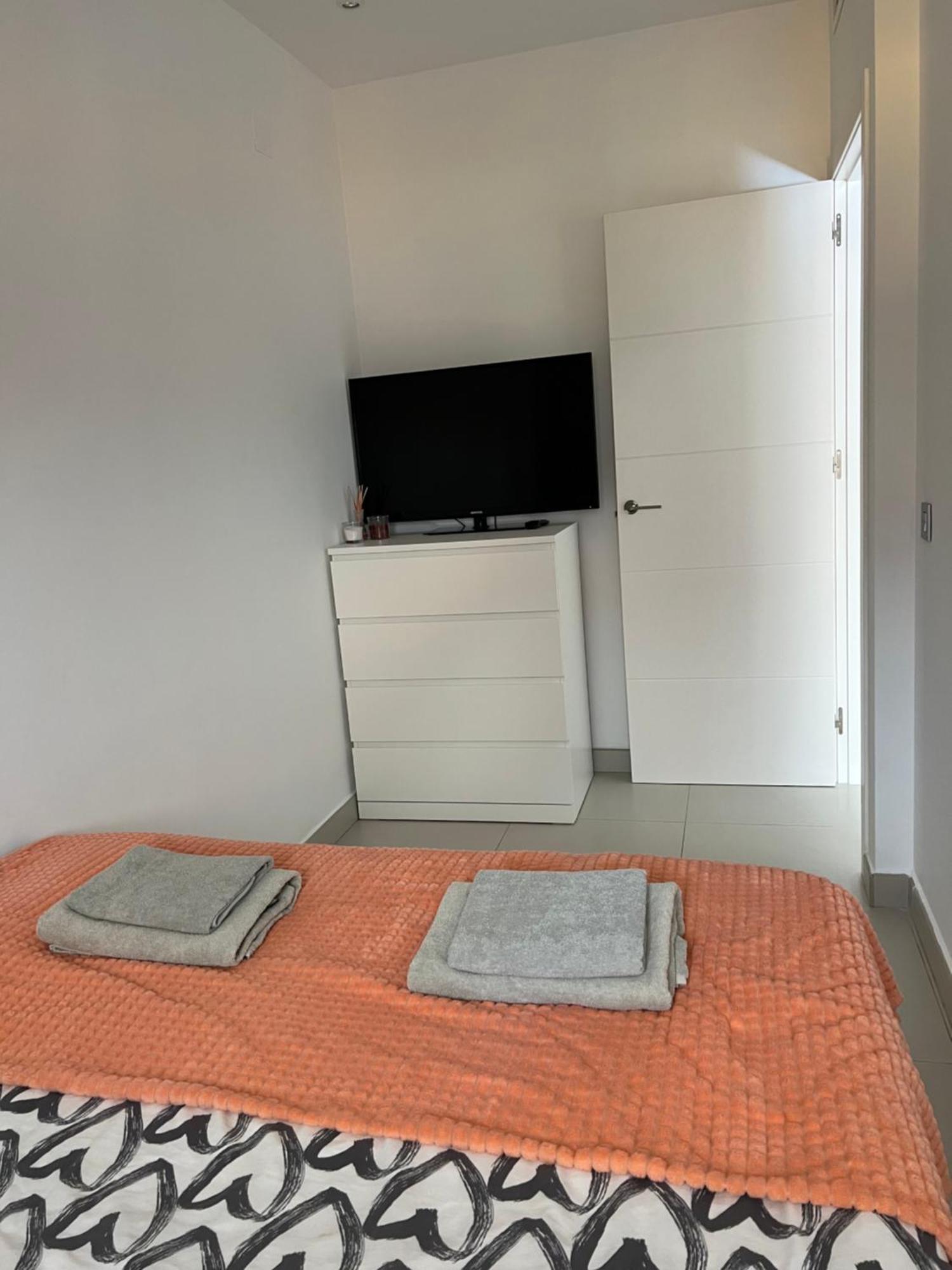 Beach Apartment Torrevieja Eksteriør billede